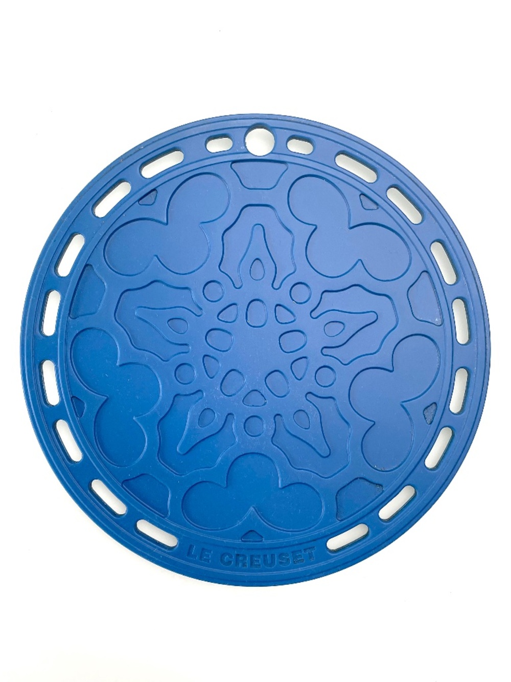 Le Creuset 8 inch Round Silicone Trivet Hot Pad